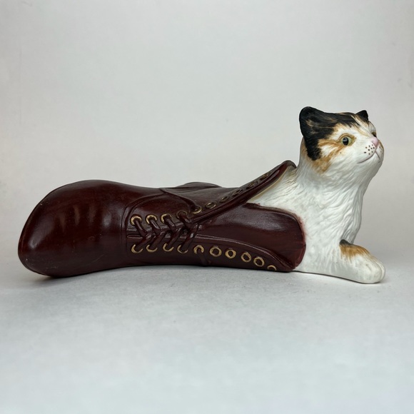 Puss in Boots All Dressed Up - Picture 2 of 10